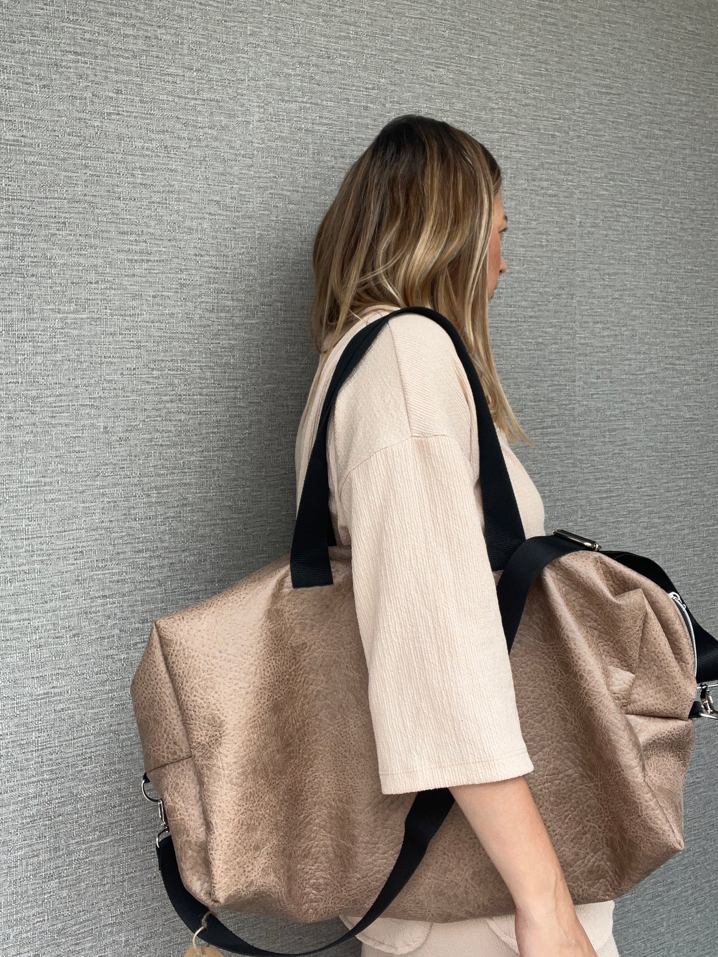 Sac Week-end personnalisable. Créez votre sac en choisissant vos tissus intérieurs et extérieurs. Création sur mesure