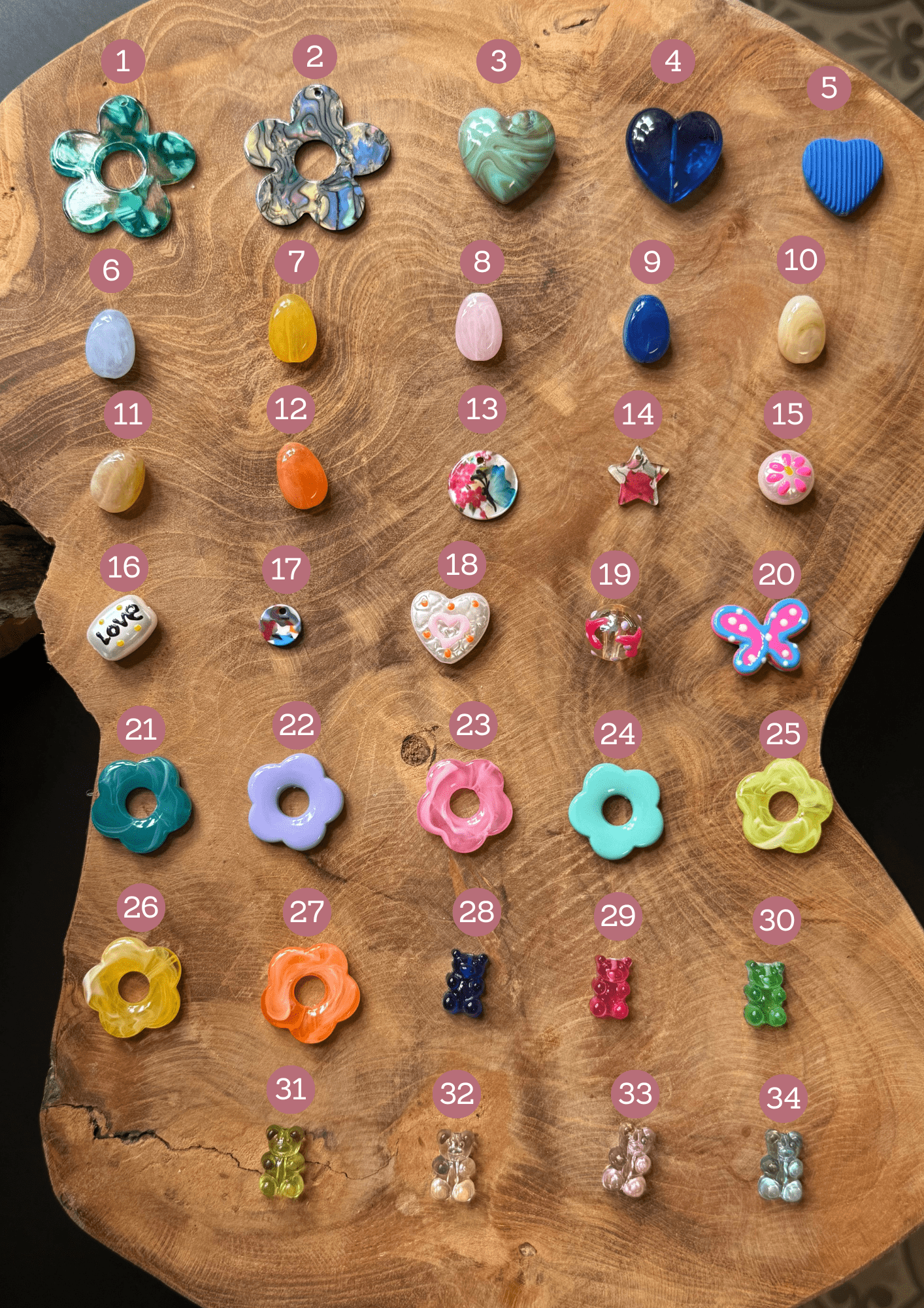 Collier personnalisable doré. Créez votre collier en choisissant vos charms. Création sur mesure