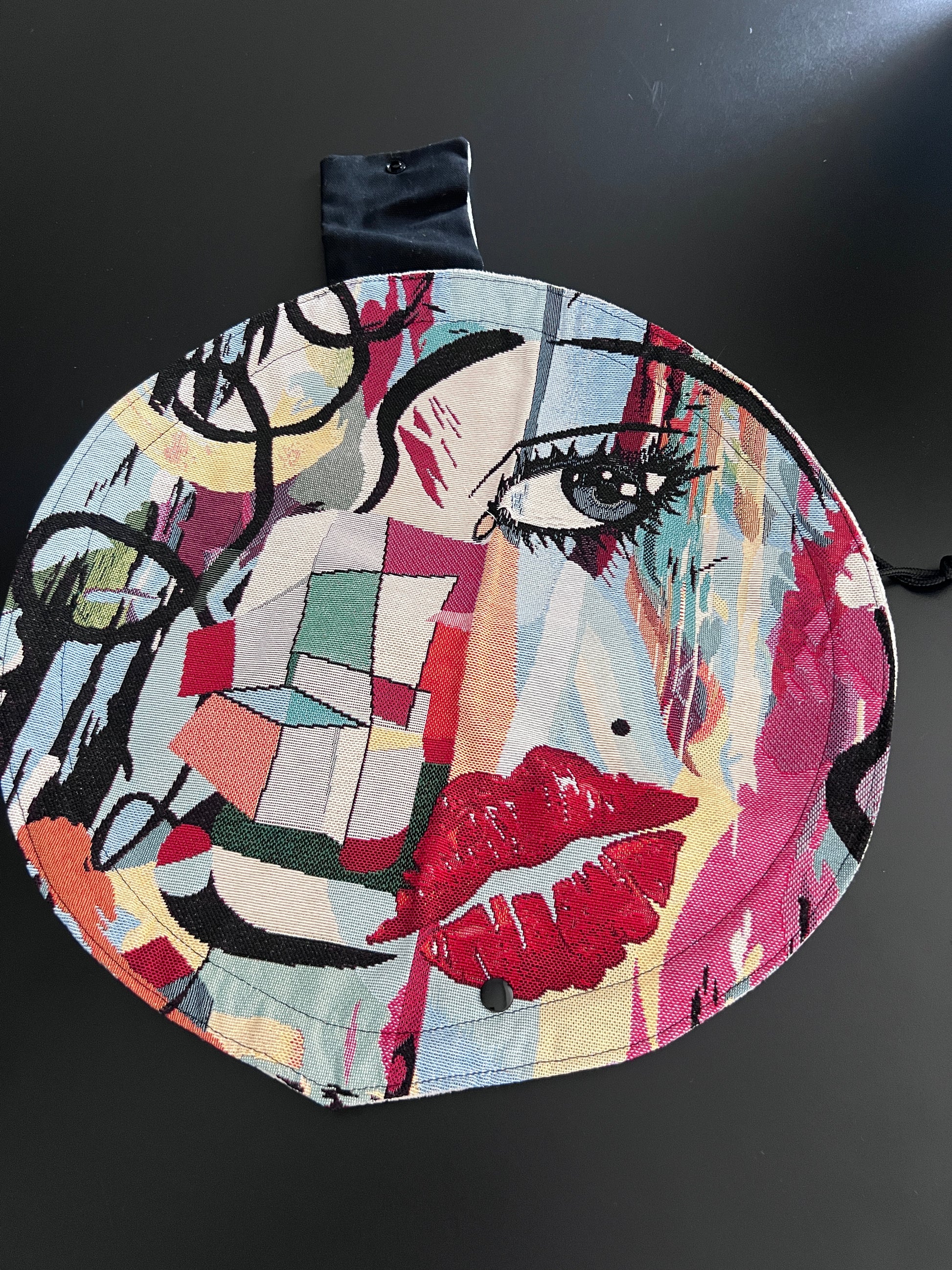 Bourse à maquillage T1 "Lison" similicuir argenté - creation by loliart