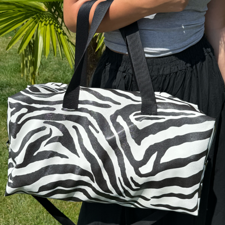Sac "Charline" Simili cuir zèbre - sac week end fait main - sac couture fait main - création unique et sur mesure