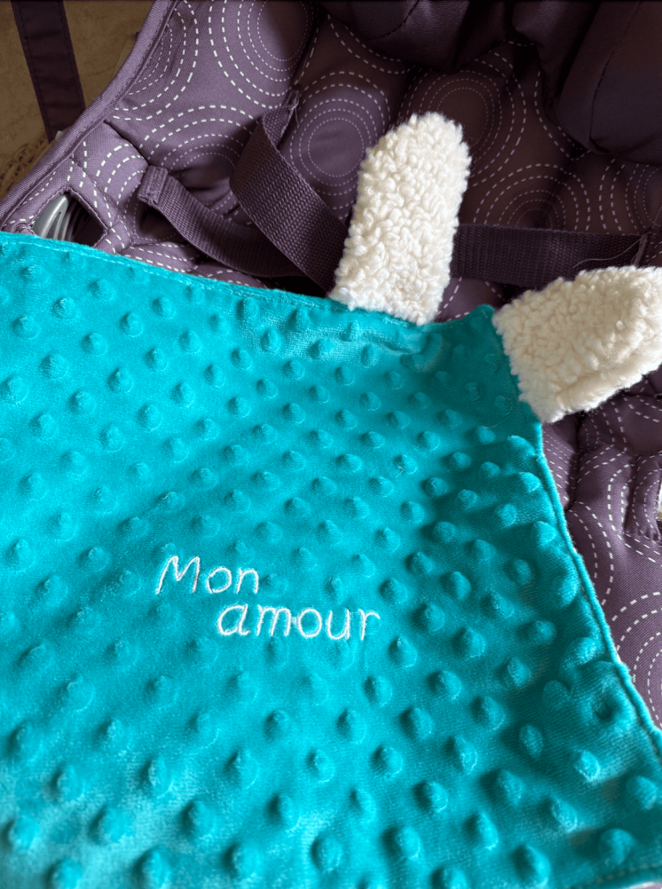 Doudous faits main – Tendresse artisanale pour les tout-petits