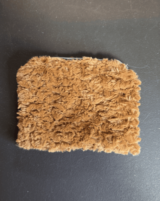 Petite pochette fourre-tout faite main – Élégance compacte et pratique