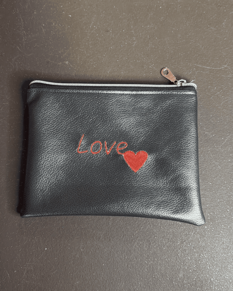 Petite pochette fourre-tout faite main – Élégance compacte et pratique