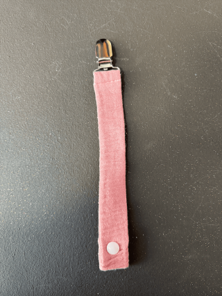 Accroche tétine tissu fait main – Pratique et pleine de charme