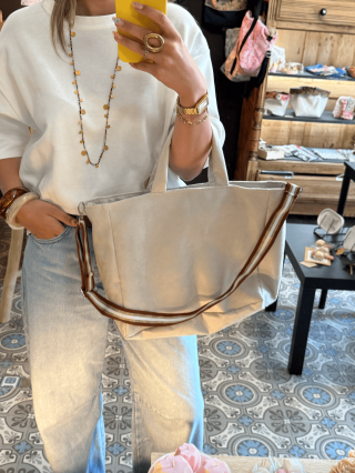 Sac cabas pratique fait main – Élégance et fonctionnalité au quotidien