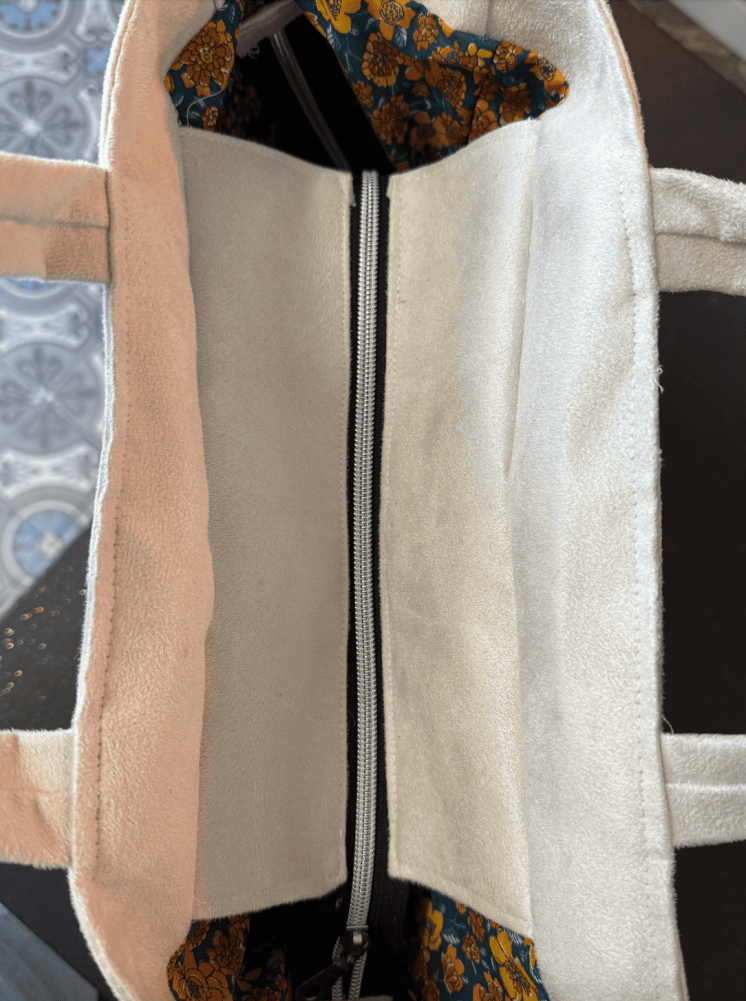 Sac cabas pratique fait main – Élégance et fonctionnalité au quotidien