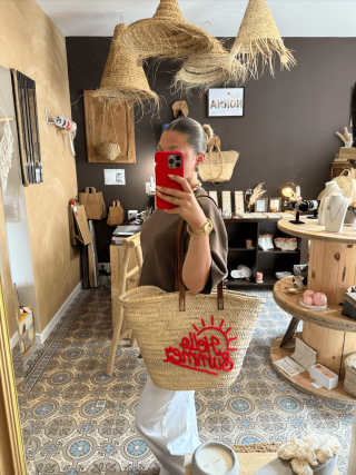 Panier bohème en osier tressé avec anses cuir – fait main - Marrakech