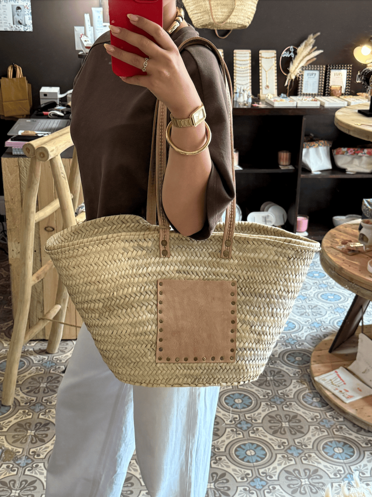 Panier bohème en osier tressé avec anses cuir – fait main - Marrakech
