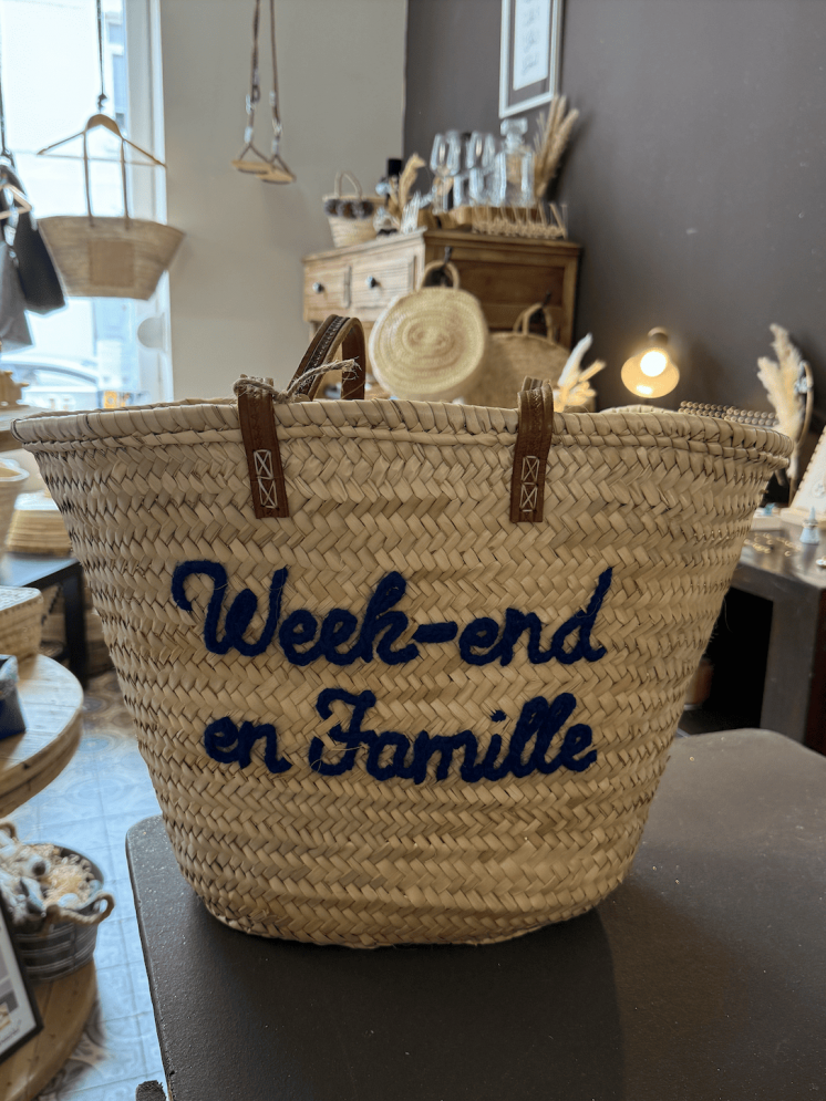 Panier bohème en osier tressé avec anses cuir – fait main - Marrakech