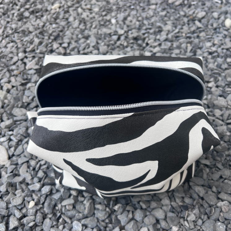 Trousse de toilette faite main – Pratique, chic et artisanale