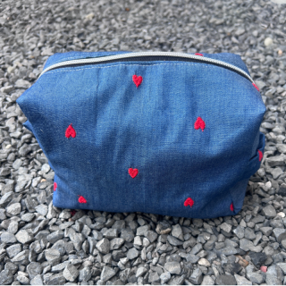 Trousse de toilette faite main – Pratique, chic et artisanale