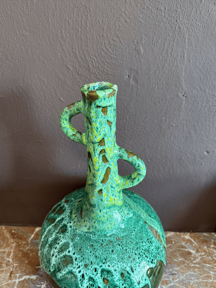 Vase en céramique vert – Fait main à Marrakech, pièce unique