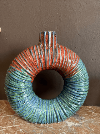 Vase circulaire multicolore en céramique – Fait main à Marrakech, pièce unique