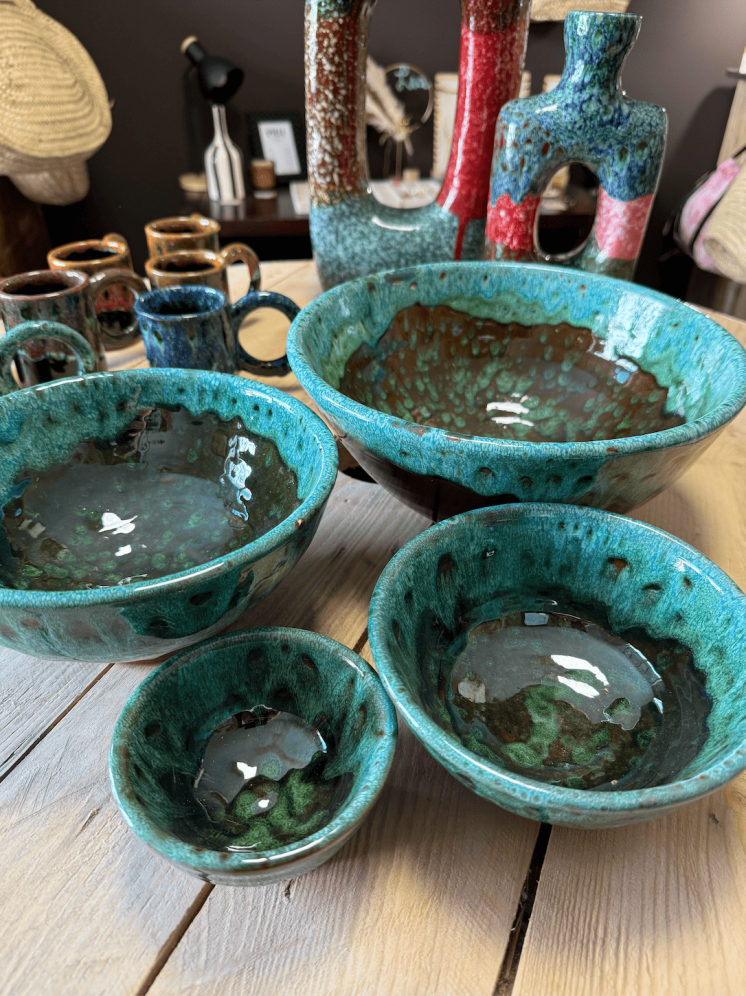 Lot de 4 plats artisanaux bleu-vert faits à Marrakech
