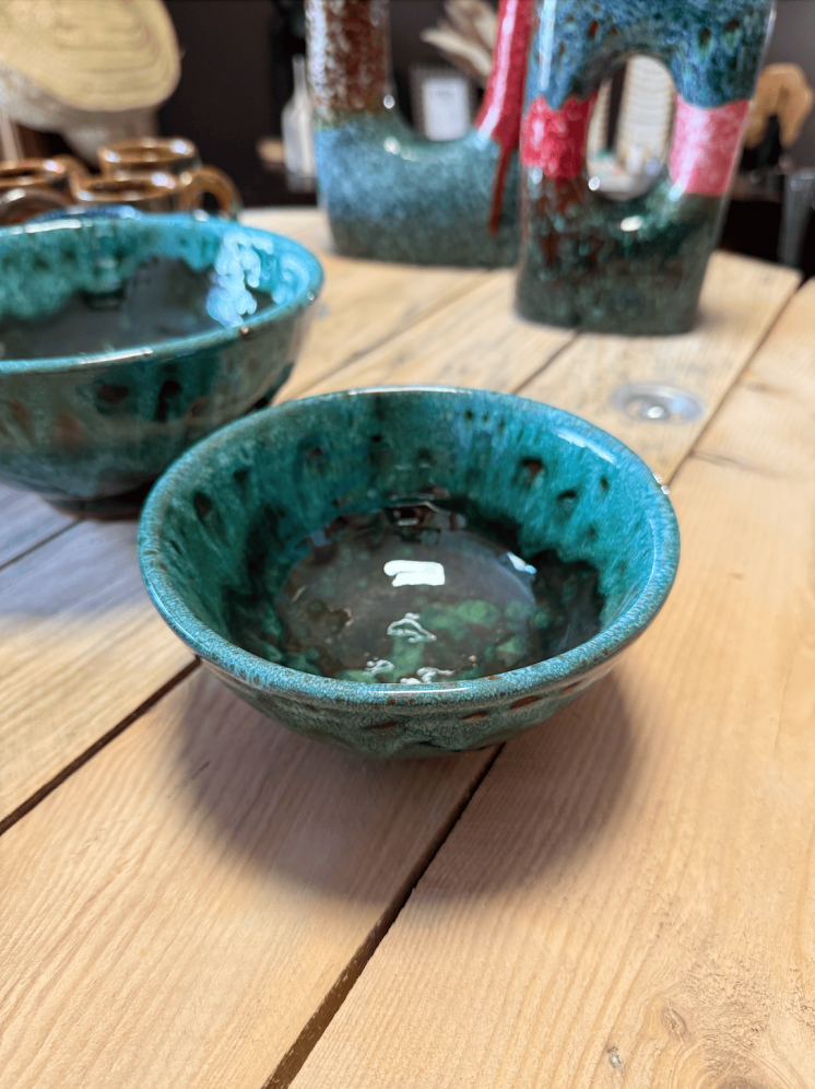 Lot de 4 plats artisanaux bleu-vert faits à Marrakech
