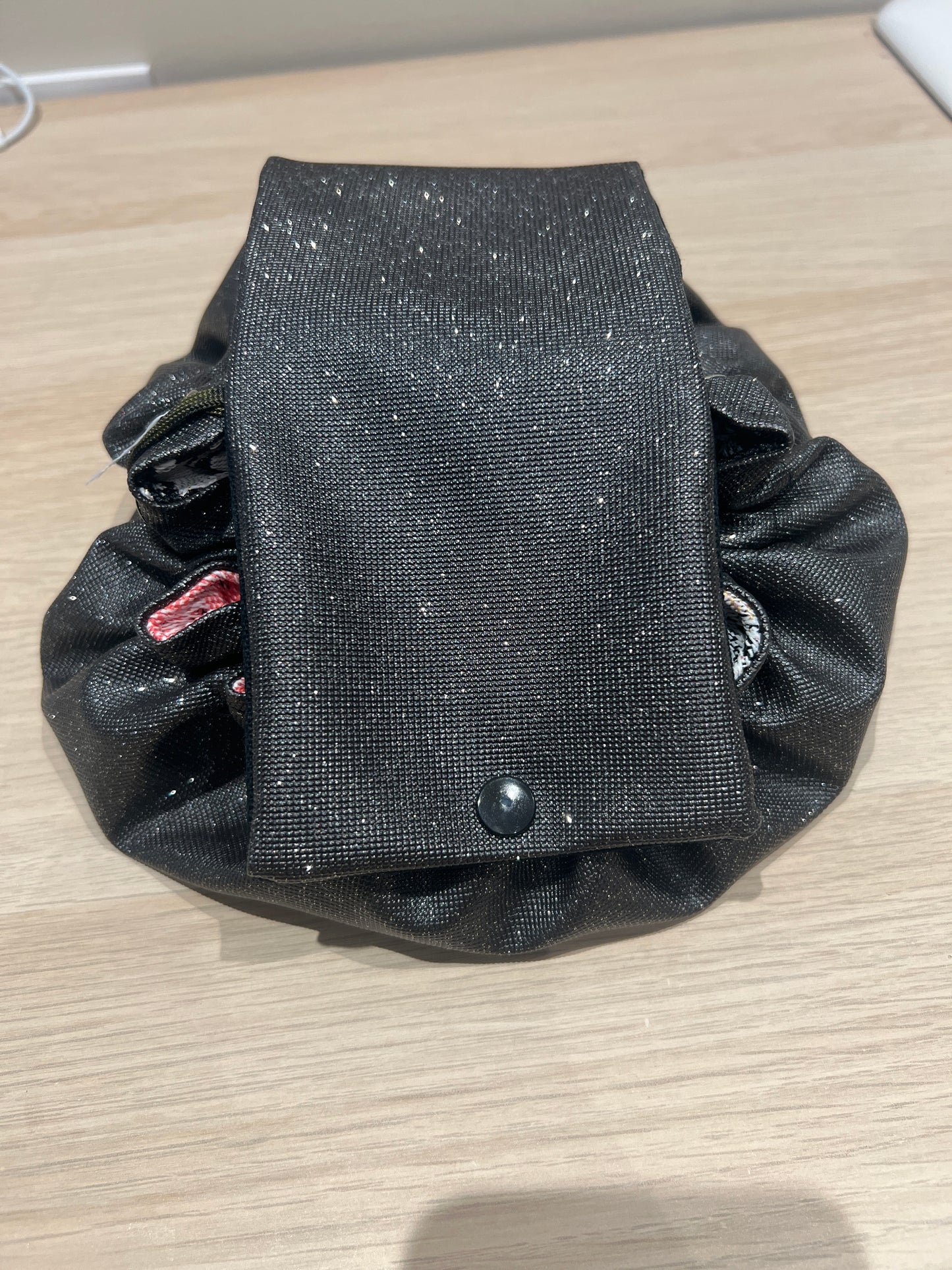 Bourse à maquillage T2 "Lison" similicuir gris paillette